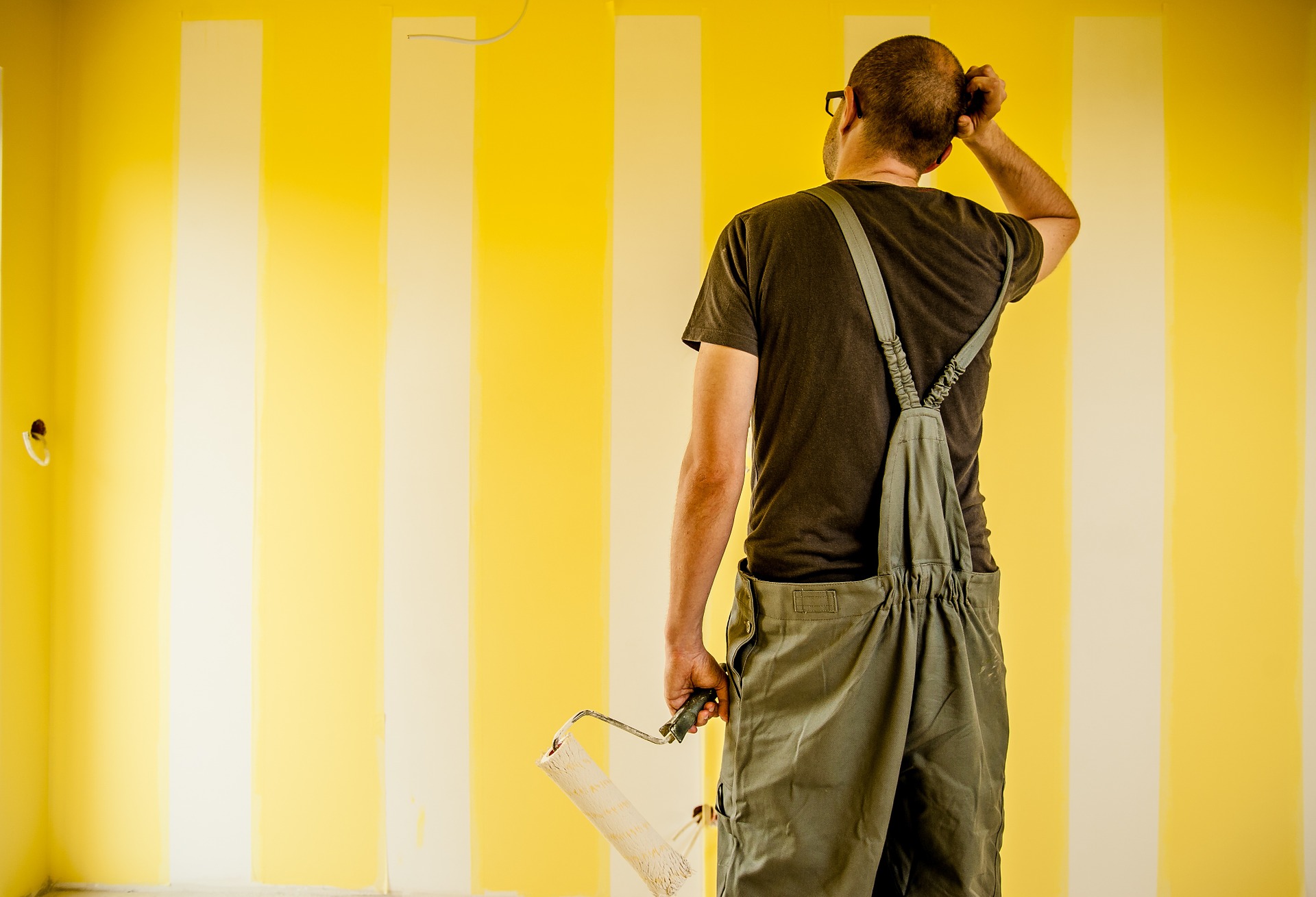 Four Benefits Of Hiring Professional Painter